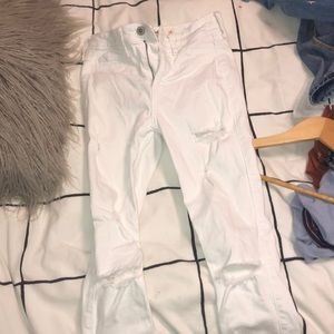 White Hollister jeans